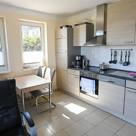 Haus Boddenblick Eg * Neuendorf (Rugen)